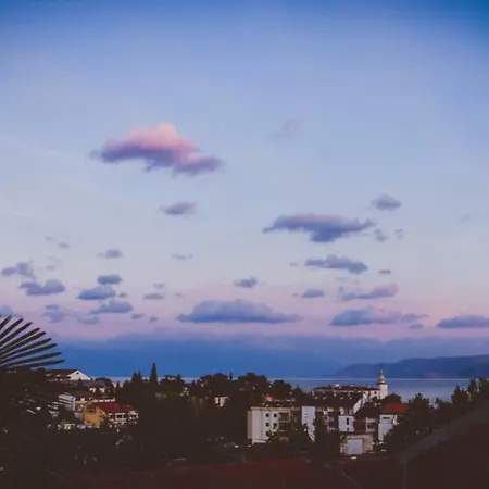 House Nona * 茨里克韦尼察